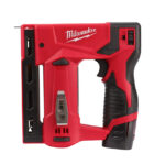Акумулаторен такер MILWAUKEE, M12BST-202X, с батерии, зарядно и куфар