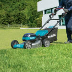 Самоходна акумулаторна косачка MAKITA, LM002GT201, XGT, 40 V, 2х5 Ah, 530 мм, с мулчиране - Image 3