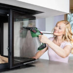 Акумулаторен уред за почистване на прозорци Bosch GlassVAC, 3.6 V, 2 Ah, 120 мл, с пулверизатор, 06039G6001 - Image 6