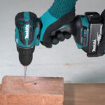 Комплект акумулаторни винтоверти Makita DLX2580TJ, LXT, 18 V, с 2 батерии 5 Ah, зарядно и куфар - Image 2